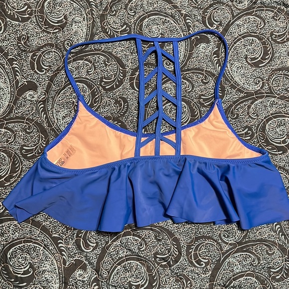 Victoria’s Secret Swim Bundle Medium - Picture 9 of 9